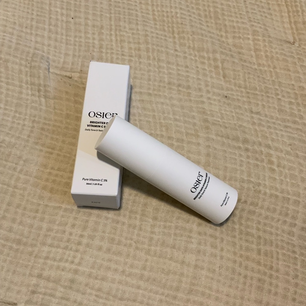 New in box Osier Brighter Days Vitamin C Serum Daily Tone & Texture Treatment